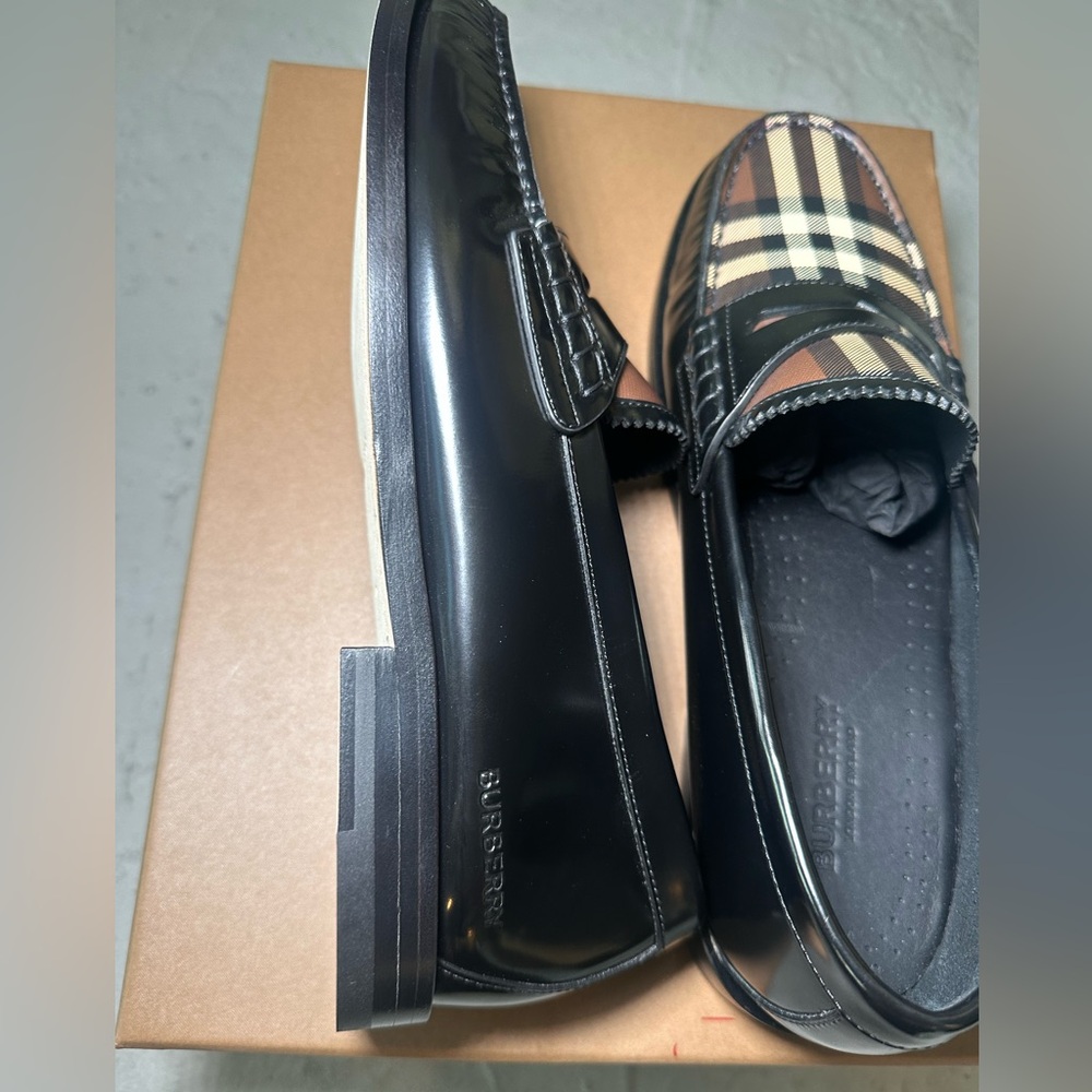 Burberry Shane Men's Black/Beige Checkered Leather Penny Loafers Size 40 or 7 Us - Picture 8 of 10